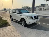 Great condition Nissan Patrol SE 2012 and New Battery and Tires  . Serious buyer